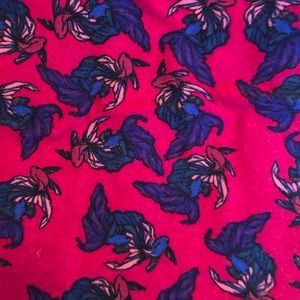 Lularoe TC  3 pair bundle beta fish and roses!
